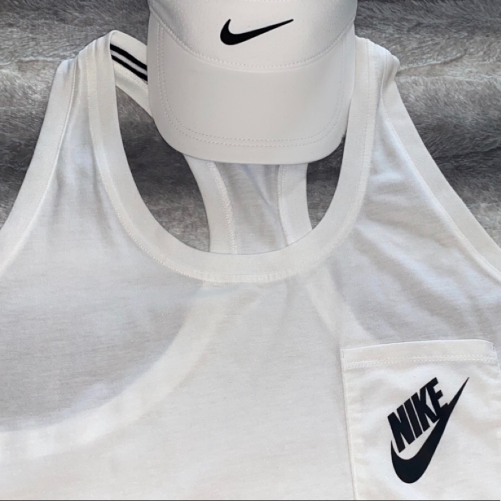Nike white tank top with front pocket XL brandnew - Picture 6 of 7